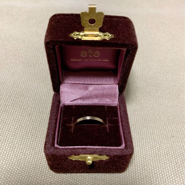 【ete(エテ)の口コミ】 婚約指輪ですが、高価なものではなく
普段から身につけられるようなカジュ…