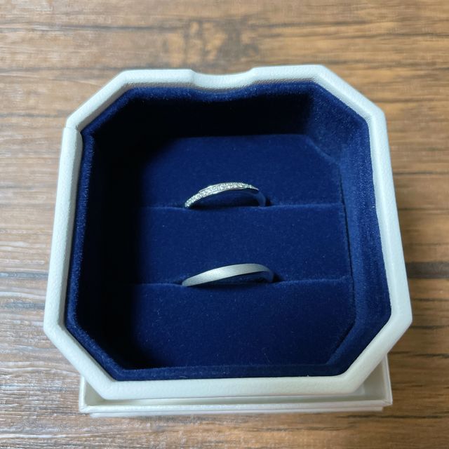 【4℃ BRIDAL(ヨンドシーブライダル)の口コミ】 ダイヤ付きの指輪の値段がお手頃で、万が一ダイヤが無くなっても無料で対…