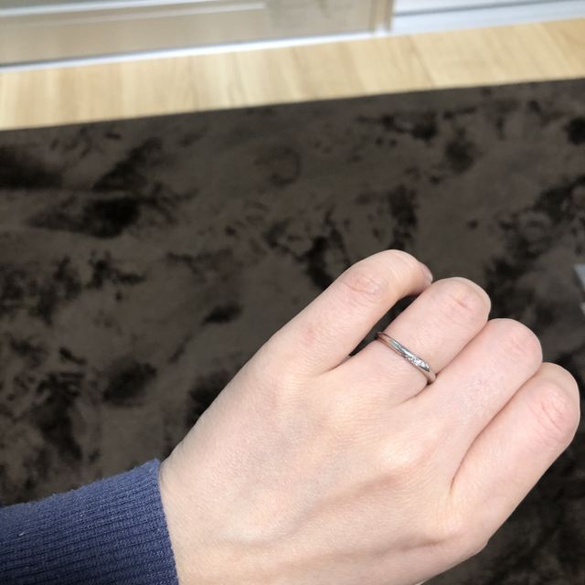 【俄(にわか)の口コミ】 購入後は日常生活でもずっと指輪を着けたいと思っていたので、派手になり…