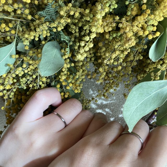 【鎌倉彫金工房の口コミ】 結婚指輪に対してお互いこだわりもなかったのですが、手作りでお揃いのも…