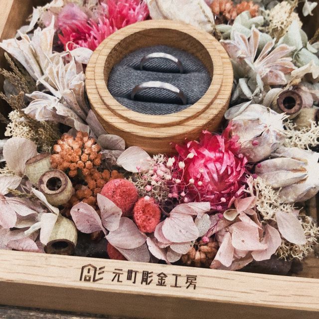 【鎌倉彫金工房の口コミ】 二人にとって思い入れのあるものにしたく、手作りのものを選びました。
ま…