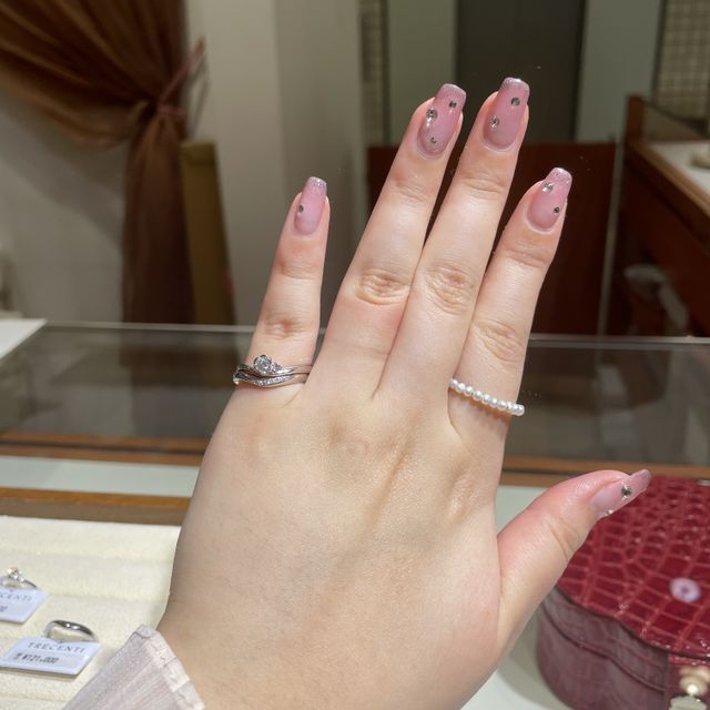 【TRECENTI(トレセンテ)の口コミ】 セットリングとして使いたかったので写真のフローラを紹介してもらいまし…