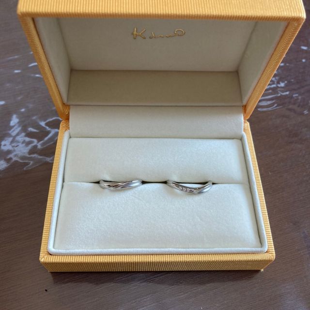 【ケイウノ ブライダル(K.UNO BRIDAL)の口コミ】 既製品ではなく、セミオーダーで考えていました。二人の好みのデザインが…