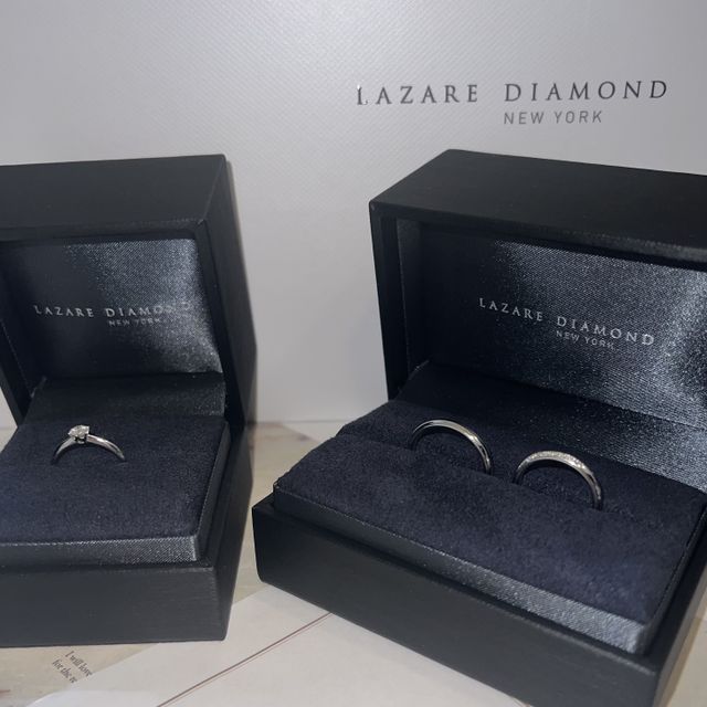 【ラザール ダイヤモンド(LAZARE DIAMOND)の口コミ】 彼がくれた婚約指輪と同じブランドで重ね付けしたいと思い、ブランドを決…