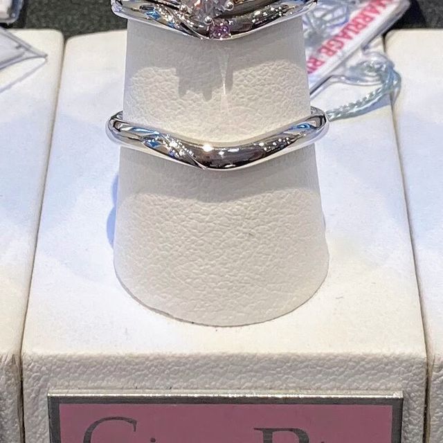 【Ginza Rim(銀座リム)の口コミ】 結婚指輪と婚約指輪がピッタリになる、セットリングならではの良さを実感…