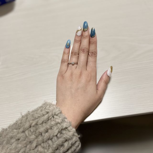 【ラザール ダイヤモンド(LAZARE DIAMOND)の口コミ】 ダイヤの輝きが本当に綺麗でした。暗い時ほど輝きが美しいです。反射で虹…