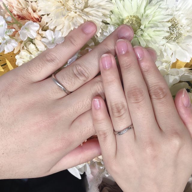 【アイプリモ(I-PRIMO)の口コミ】 2人の指にぴったりフィットするもので、細身なものを選びました！あまりダ…