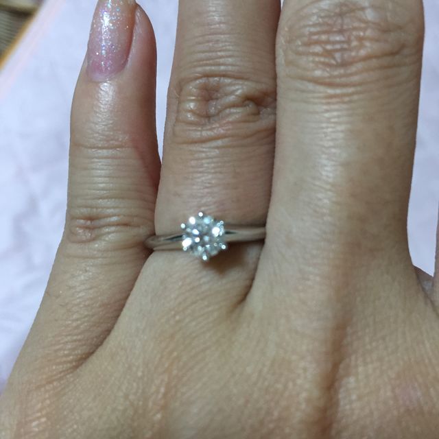 【ティファニー(Tiffany & Co.)の口コミ】 他のティファニーの指輪も検討しましたが、手がゴツめなので、高さもあり…