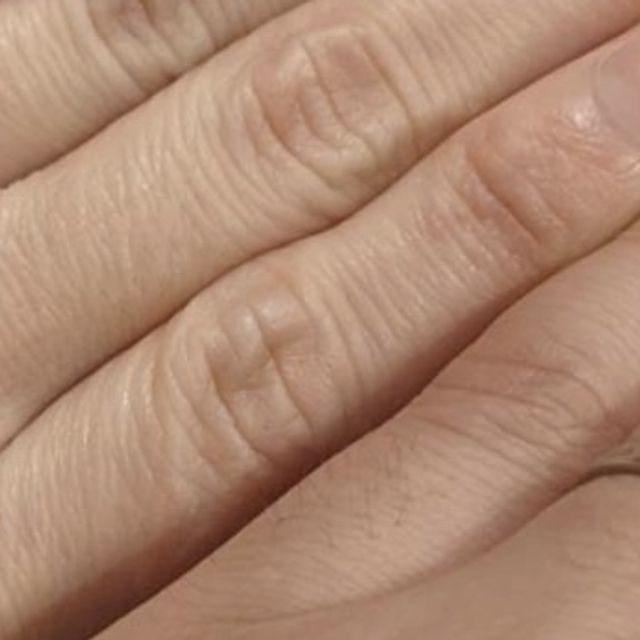 【Ponte Vecchio(ポンテヴェキオ)の口コミ】 たくさんの指輪を探してみてきましたが、ここの指輪はメンズの指輪のデザ…