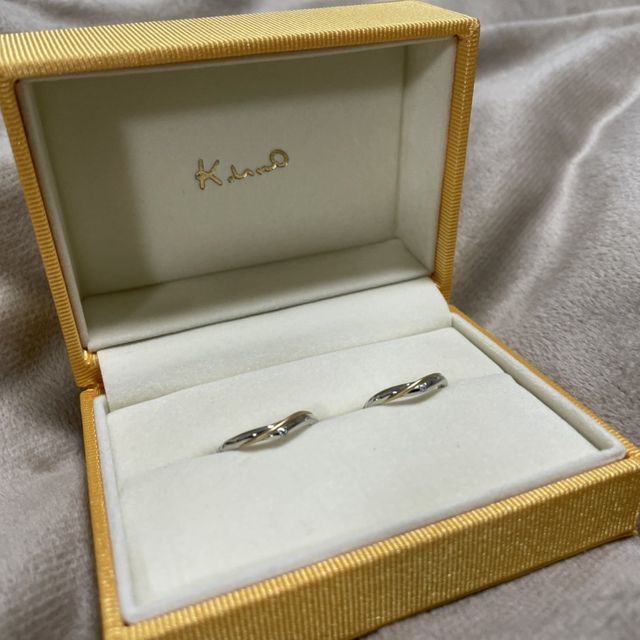 【ケイウノ ブライダル(K.UNO BRIDAL)の口コミ】 その場でデザインを書いていただけて、2人の意見を聞いて頂いてどんどんデ…