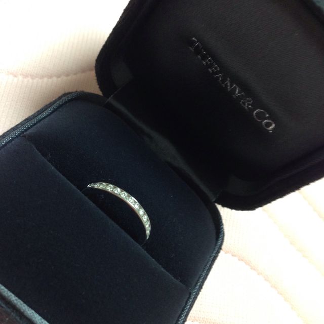 【ティファニー(Tiffany & Co.)の口コミ】 旦那さんが選んでくれてサプライズで頂きました。私が一粒ダイヤだと毎日…