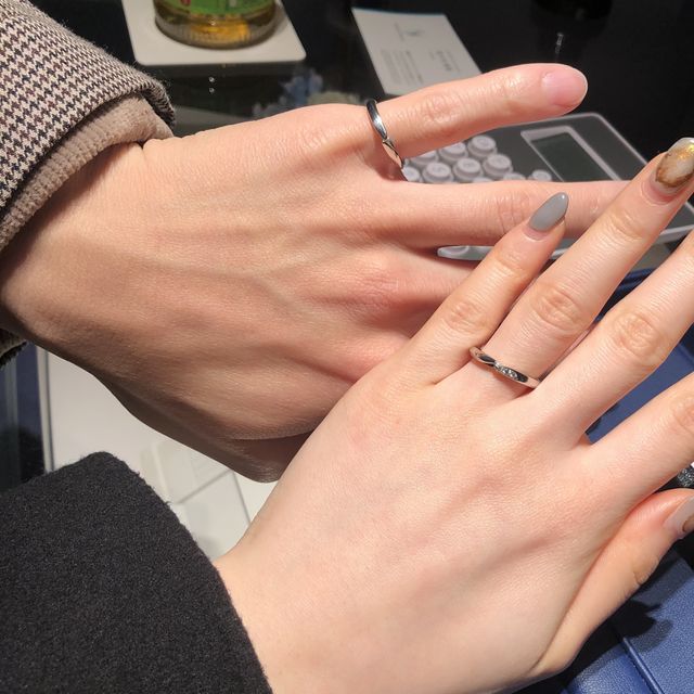 【銀座ダイヤモンドシライシの口コミ】 ダイヤモンドの輝き・デザインがとても気に入り購入させていただきました…