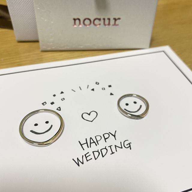 【nocur(ノクル)の口コミ】 結婚指輪と言えばのプラチナと自分の好きなゴールドのMIX、さらにV字のウ…