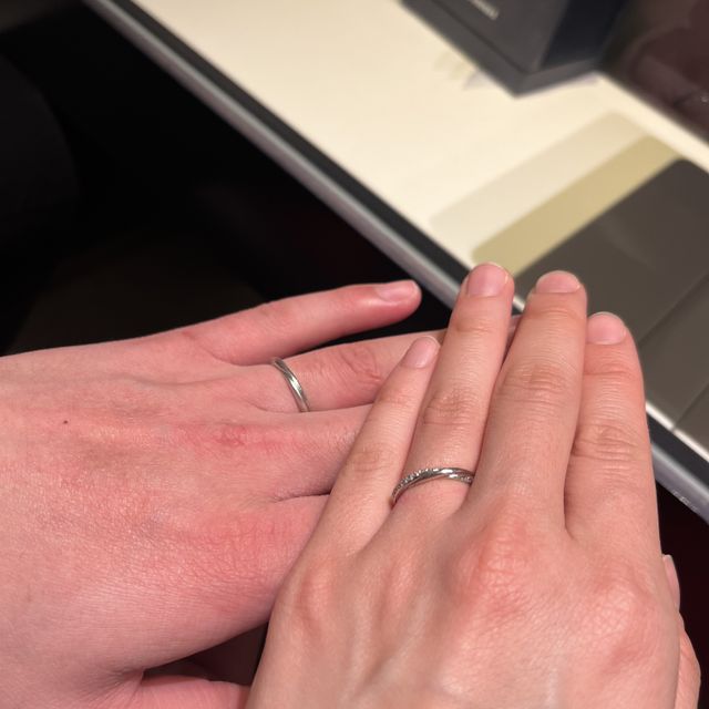 【銀座ダイヤモンドシライシの口コミ】 シンプルだけどオシャレな指輪を探していました。ダイヤモンドシライシは…