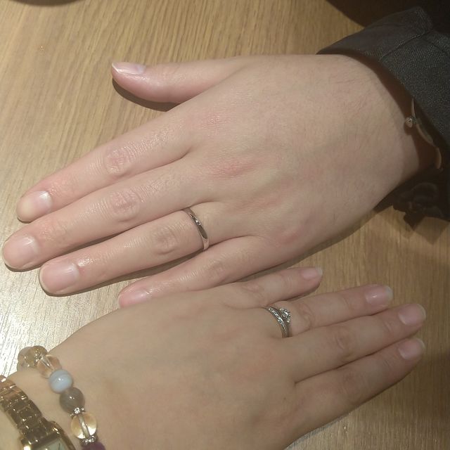 【4℃ BRIDAL(ヨンドシーブライダル)の口コミ】 もともと、好みのデザインも多くあったので、ブランドだったらここかなぁ…