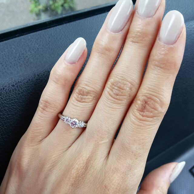 【モニッケンダム(MONNICKENDAM)の口コミ】 まず私の指が極端に細く（3号）そのsizeの取り扱いのあるブランドであった…