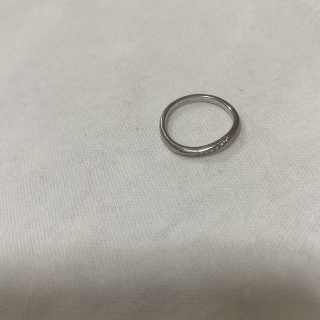 【4℃ BRIDAL(ヨンドシーブライダル)の口コミ】 価格予算は10万円台で探しました。女性らしさを出したかったのでその他の…