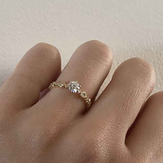 【EITO(エイト)の口コミ】 エターナルリングとしても少し凝ったデザインと指輪の「日常」というコン…