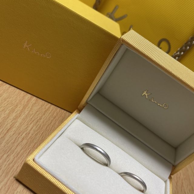 【ケイウノ ブライダル(K.UNO BRIDAL)の口コミ】 木目柄がお互いに気に入った。
いろいろと指輪を見に行ったが中々気に入る…
