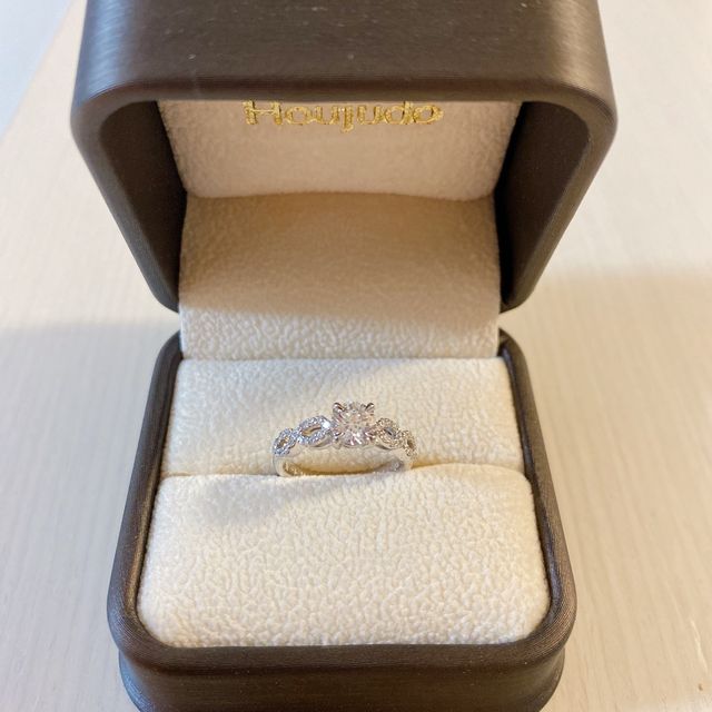 【宝寿堂(ほうじゅどう)の口コミ】 人と被らないデザインで、予算内でダイヤをなるべく大きくしたいと思い、…