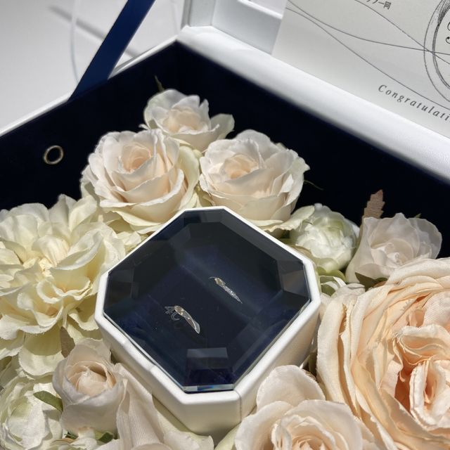 【4℃ BRIDAL(ヨンドシーブライダル)の口コミ】 どのデザインにしようかずっと悩んでいましたが、4℃ブライダルのオリジナ…