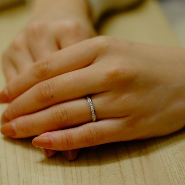 【ROYAL ASSCHER(ロイヤル・アッシャー)の口コミ】 ストレートのもので、あまり周りと被らないブランドを探していました。選…