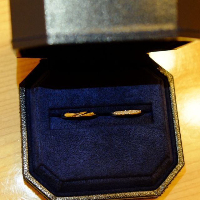 【ROYAL ASSCHER(ロイヤル・アッシャー)の口コミ】 ストレートのもので、あまり周りと被らないブランドを探していました。選…