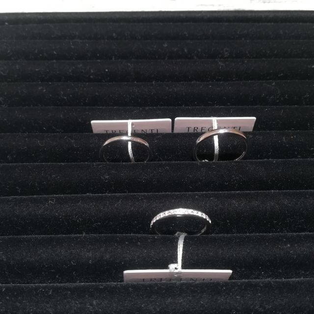 【TRECENTI(トレセンテ)の口コミ】 つけ心地がとても良かったです。
スルッとつけられました。
ダイヤも小ぶ…