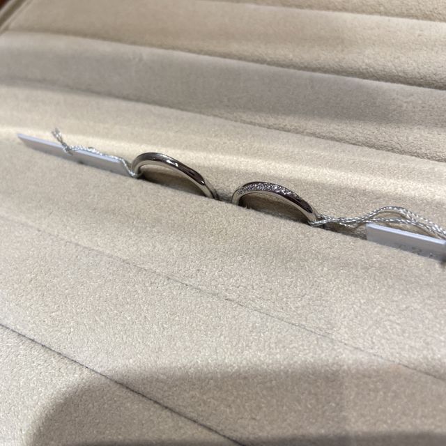 【TRECENTI(トレセンテ)の口コミ】 デザインとつけ心地が良かったです。
女性の方はキラキラ過ぎずに程よい感…