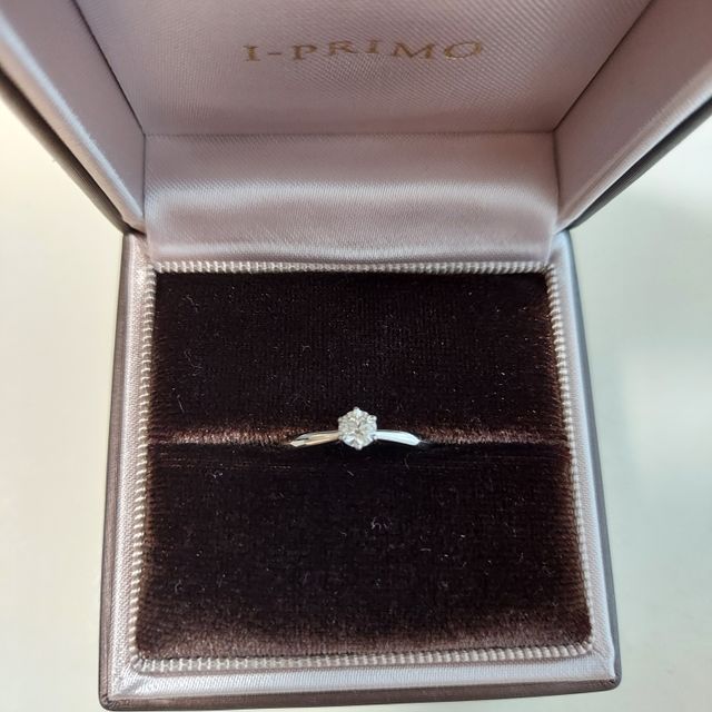 【アイプリモ(I-PRIMO)の口コミ】 デザインがシンプルを極めたデザインでとても私好みだった。横からみると…