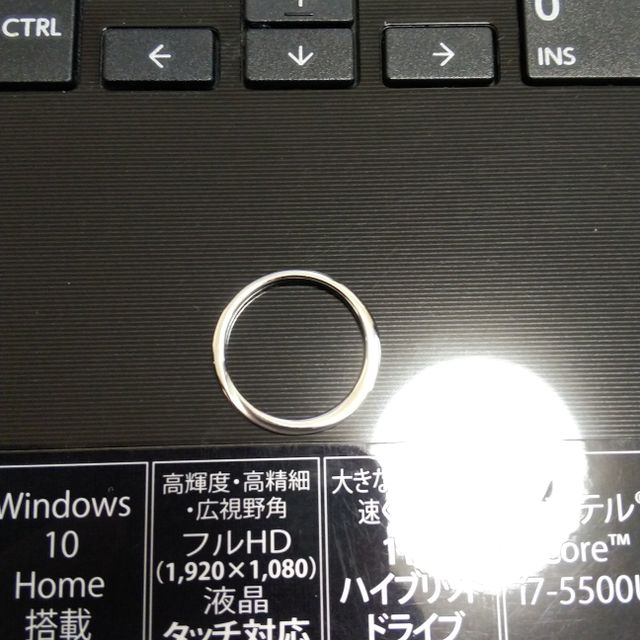 【銀座ダイヤモンドシライシの口コミ】 ウエディングナビの紹介で決めました。事前にパンフレットを確認して目星…