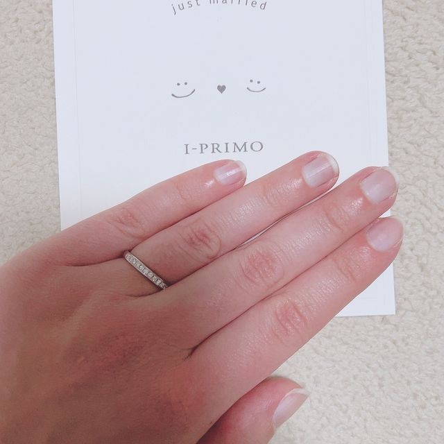 【アイプリモ(I-PRIMO)の口コミ】 探していたダイヤが並んでいるデザインで、これがいいと思いました。同じ…
