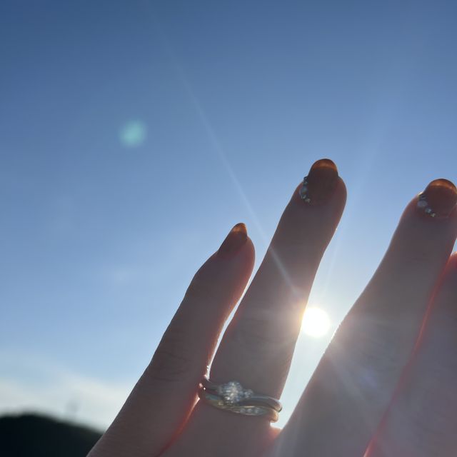 【銀座ダイヤモンドシライシの口コミ】 指輪のデザインで一目惚れしました。
女性用、男性用ペアで見た時に
両方…