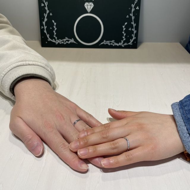 【Galopine & Galopin(ガロピーネガロパン)の口コミ】 いくつも種類がある中から、実際につけてみながらたくさん悩みました。ダ…