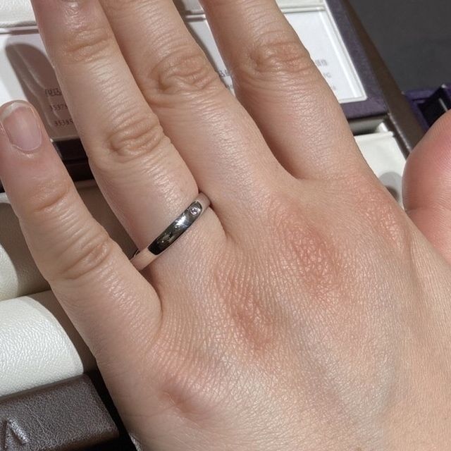 【俄(にわか)の口コミ】 日本人の指に馴染むようなウェーブが柔らかい控えめなデザインが多いです…