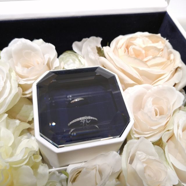 【4℃ BRIDAL(ヨンドシーブライダル)の口コミ】 どのデザインにしようかずっと悩んでいましたが、4℃ブライダルのオリジナ…