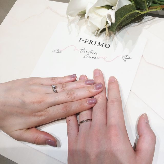 【アイプリモ(I-PRIMO)の口コミ】 婚約指輪と重ねづけをしたかったので、リングの形状はストレートなものを…