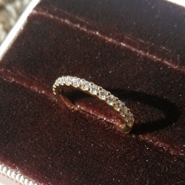 【アイプリモ(I-PRIMO)の口コミ】 ゴールドで探していたので、ブライダルリング専門店の種類の豊富さが決め…