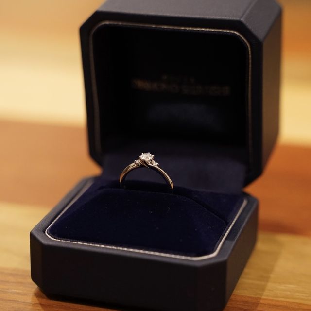 【銀座ダイヤモンドシライシの口コミ】 どんな婚約指輪が良いか、など全くイメージがないまま急に来店することに…