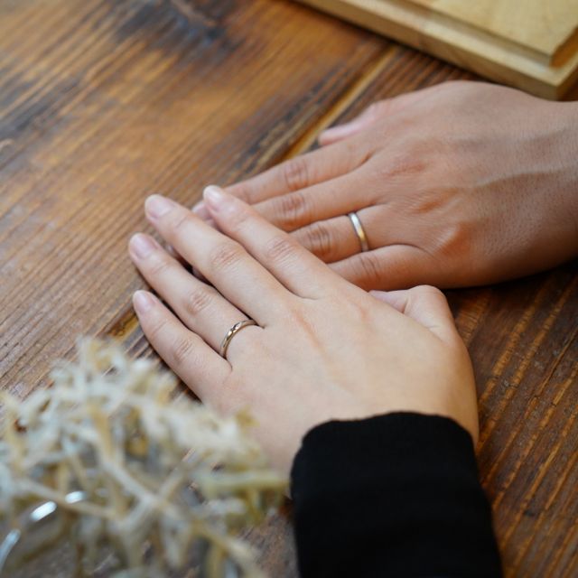 【THREE TREES(スリーツリーズ)の口コミ】 自分たちで作れるという点が決め手でした。趣味が違うので、お互い違うデ…