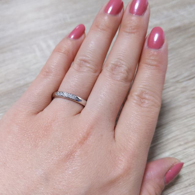 【アイプリモ(I-PRIMO)の口コミ】 結婚指輪はシンプルなものを探していましたが、婚約指輪を買っていなかっ…