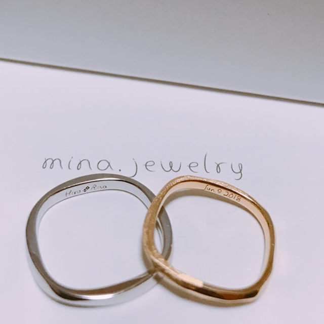 【mina.jewelry(ミナジュエリー)の口コミ】 Instagramでいくつか可愛くて少し個性的なデザインの結婚指輪を探している…