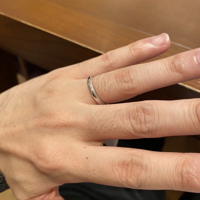 【TRECENTI(トレセンテ)の口コミ】 シンプルなものを探していたので、ストレート細めのシンプルなデザインを…