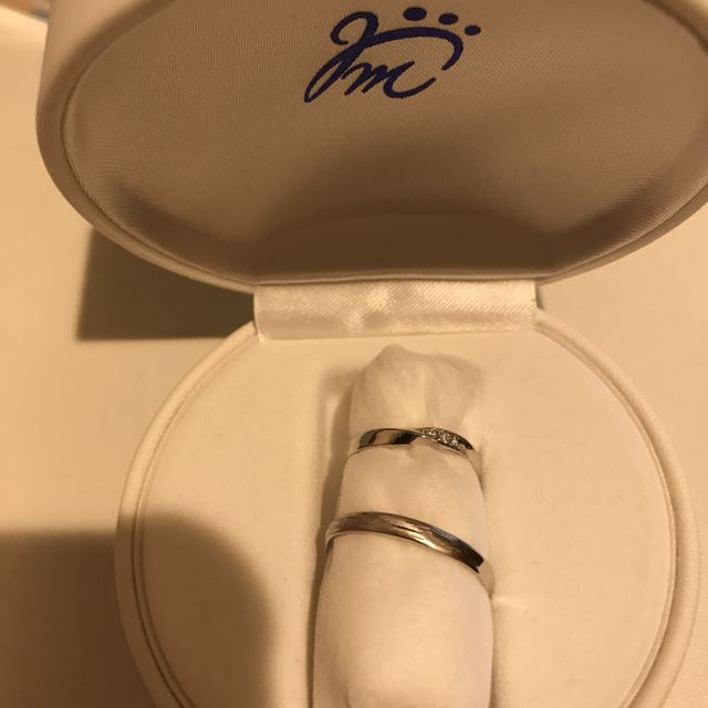 【ジュエリームナカタ(Jewelry MUNAKATA)の口コミ】 デザインは模様が欲しかったのでアクセントに半分木目調にして、さらにね…