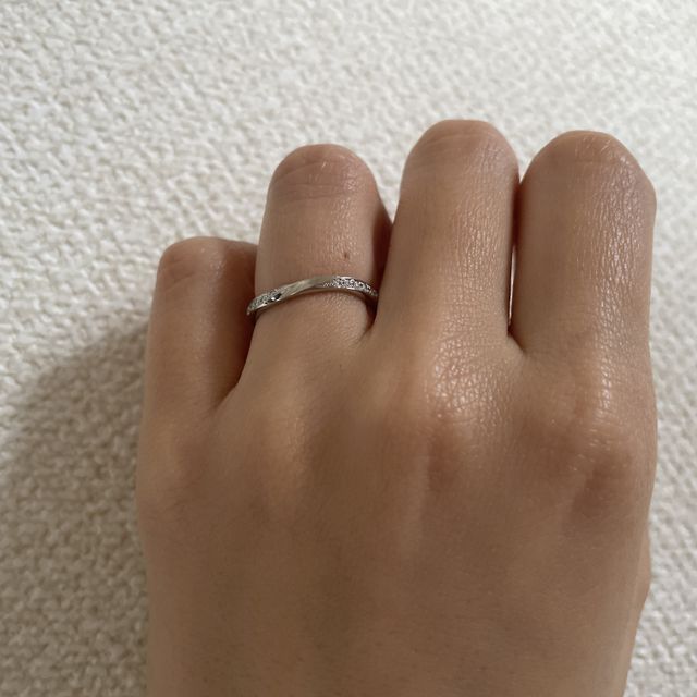 【アイプリモ(I-PRIMO)の口コミ】 デザイン性の高さとつけ心地の良さに惹かれました。価格も自分たちの予算…