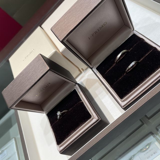 【アイプリモ(I-PRIMO)の口コミ】 結婚指輪は、二色のものを探していて、色の組み合わせや輝きが気に入りま…