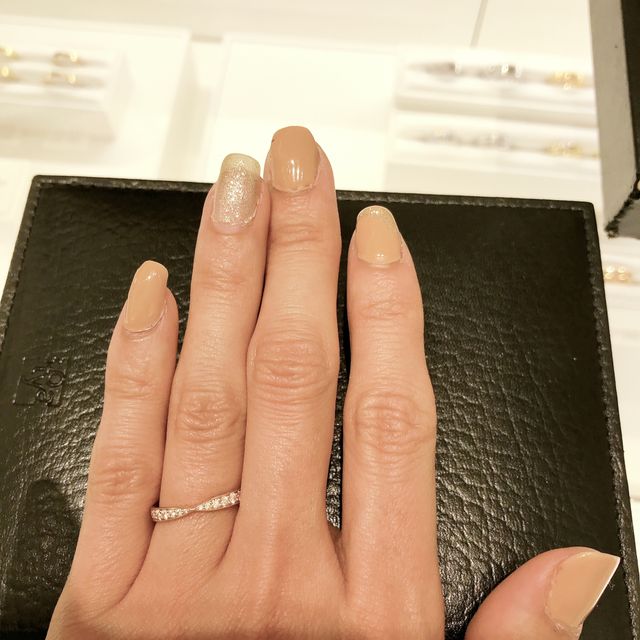 【ティファニー(Tiffany & Co.)の口コミ】 【指輪のデザイン・テイスト・素材について】どれも上品なデザインで、デ…