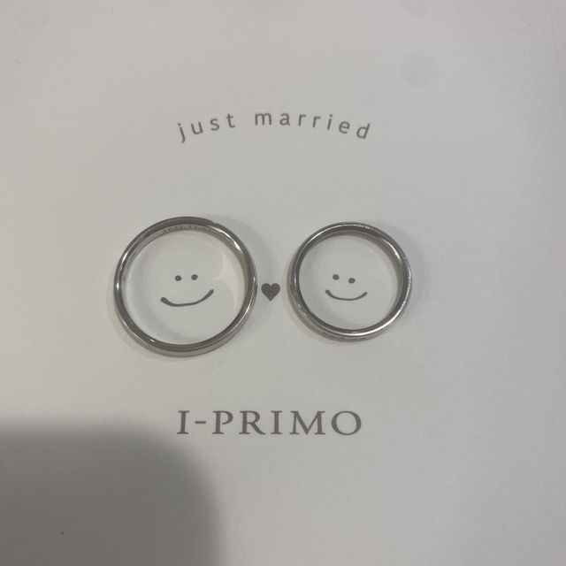【アイプリモ(I-PRIMO)の口コミ】 金属アレルギーの方でもつけられる点と、デザインが綺麗だった点です
少し…