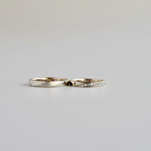 【hitotsuchi(ヒトツチ)の口コミ】 サイトに公開されているフルオーダー制作事例を見ながら、二人で盛り込み…