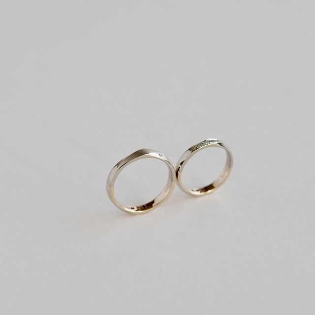 【hitotsuchi(ヒトツチ)の口コミ】 サイトに公開されているフルオーダー制作事例を見ながら、二人で盛り込み…